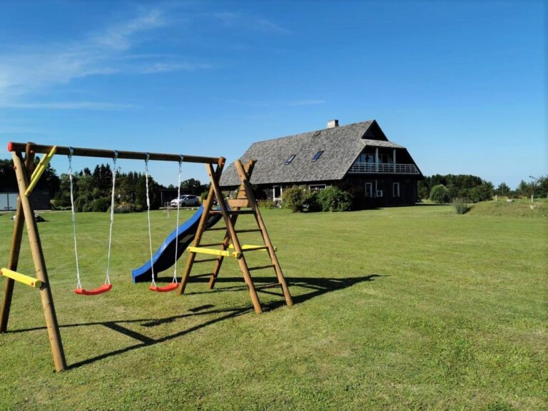 tiiupesa-talu-visit-estonia-1_